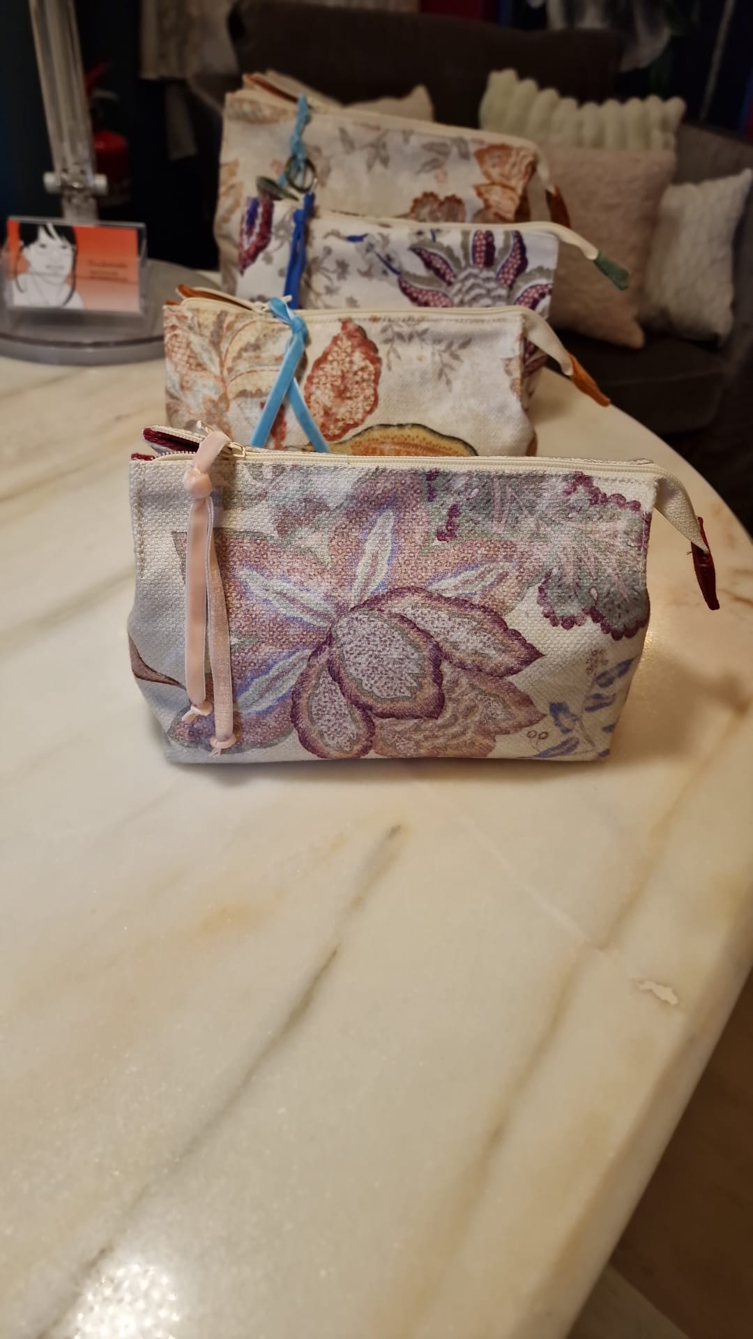 Pochette Artigianali in Tessuto Celeste
