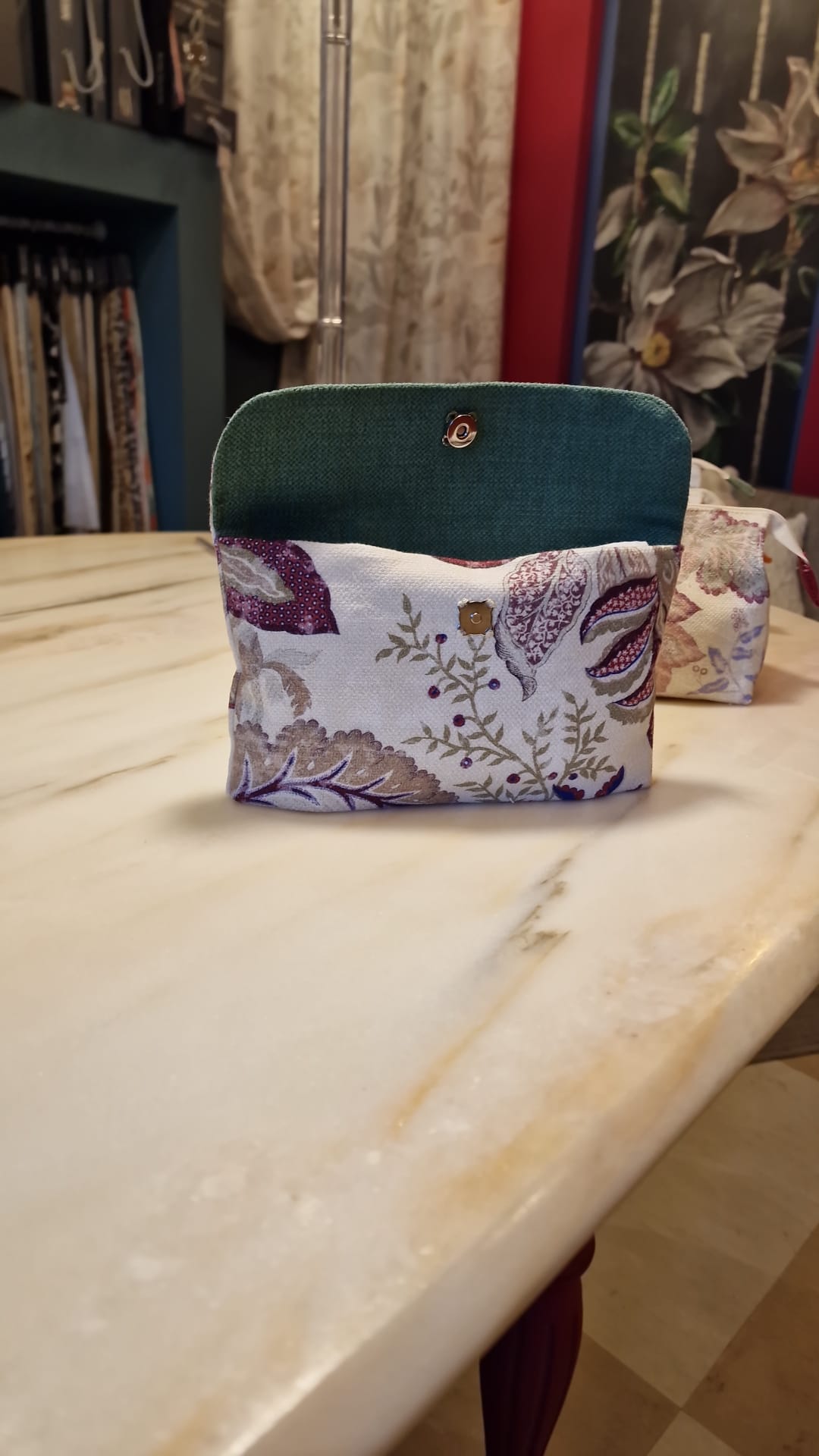 Pochette Artigianali in Tessuto Celeste