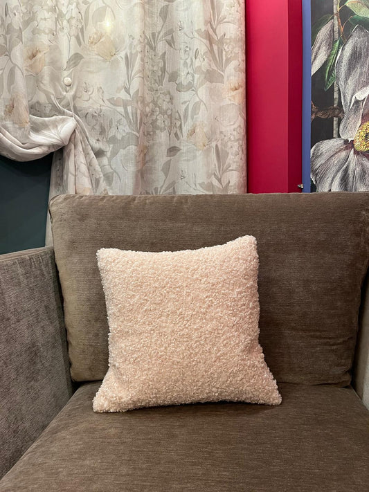 CUSCINO ARTIGIANALE tessuto effetto teddy 40 x 40 cm