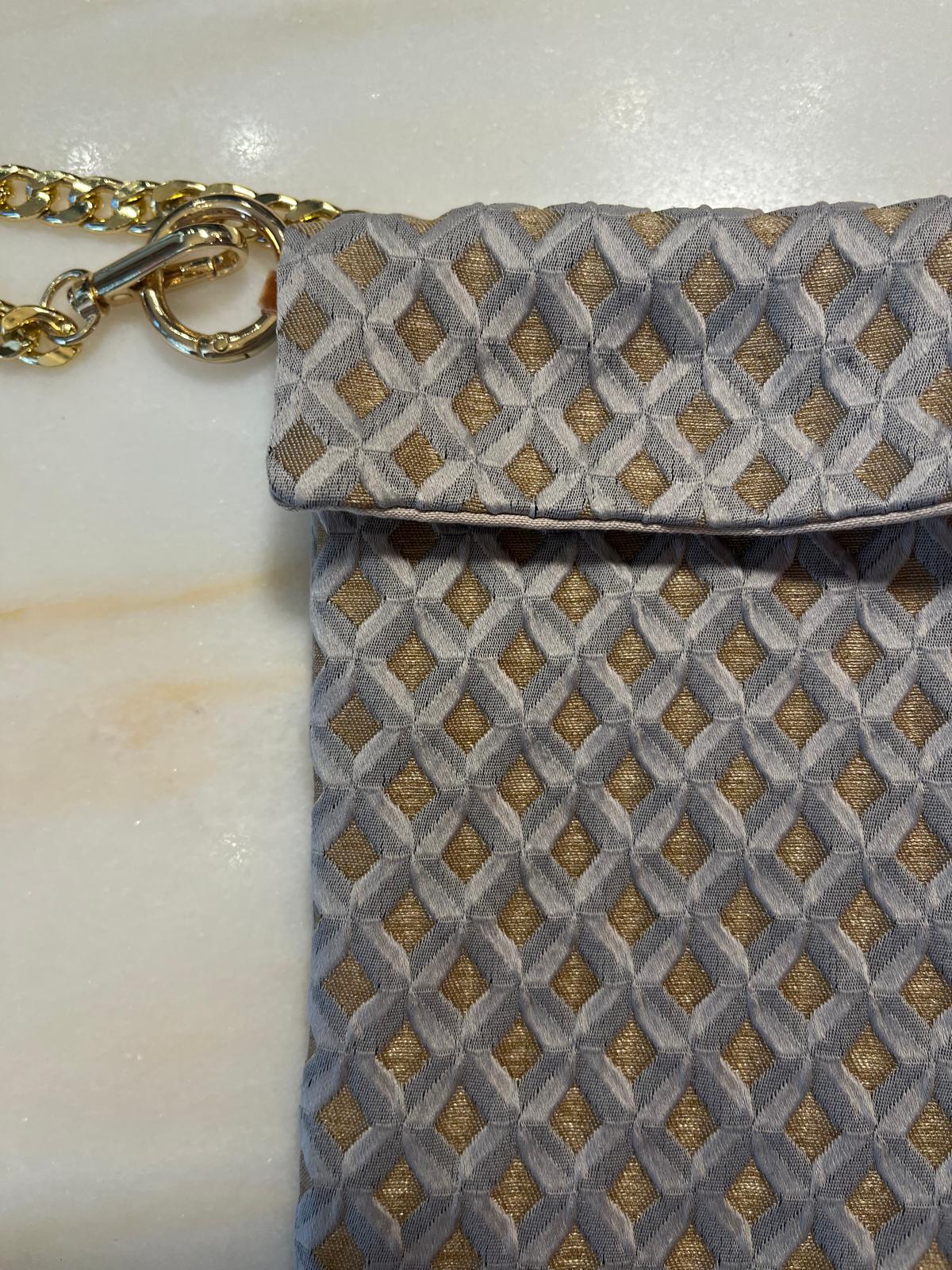 PORTA CELLULARE Artigianale - Ricamo Nome e Tessuto a Scelta